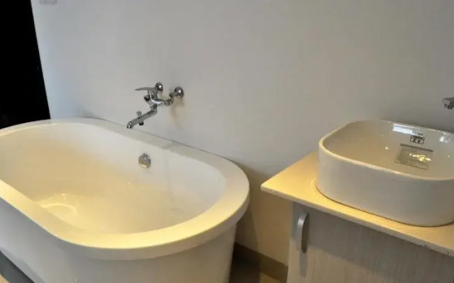 Ami Apartment