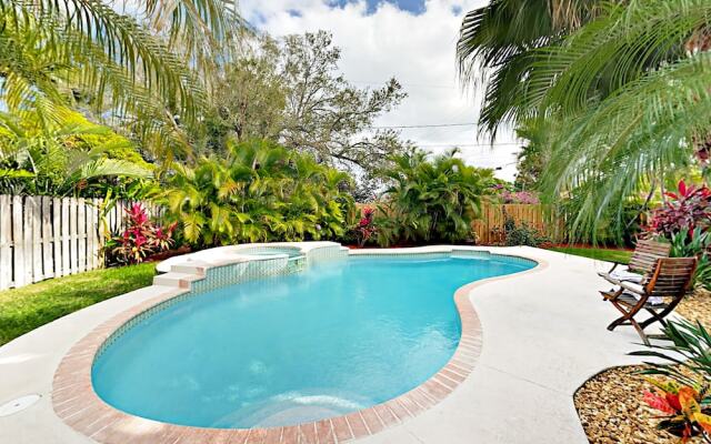 Las Olas Oasis - 3 Br Home