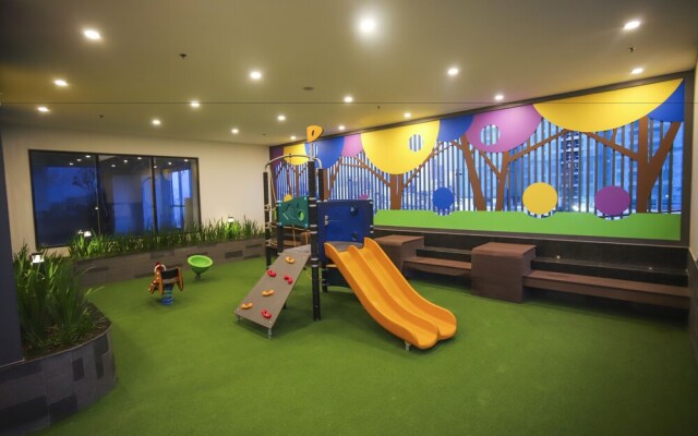 Apartment River View Near City Center