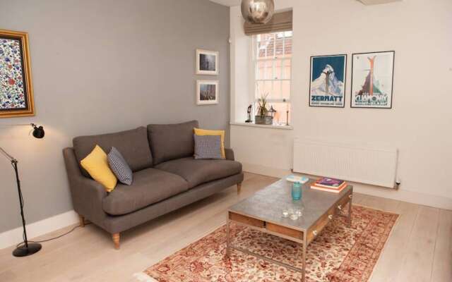 Contemporary 2 Bedroom Apartment in Converted Church