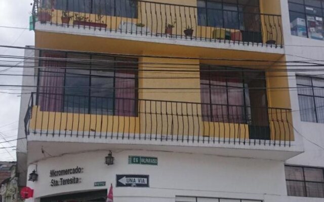 The Quito Guest House with Yellow Balconies