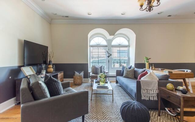 Central 2Br Apt Near Independence Hall By Domio