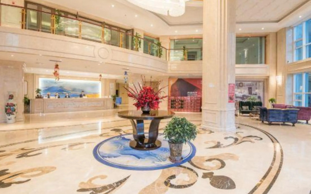 Baofeng International Hotel