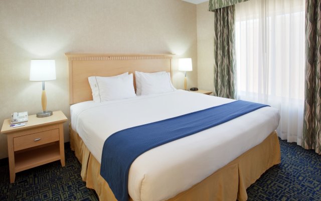 Holiday Inn Express Hotel Sacramento Airport Natomas, an IHG Hotel