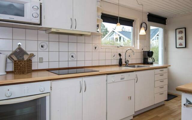 Plush Holiday Home in Ebeltoft With Swimming Pool