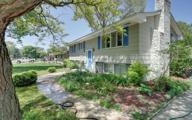 Pet-friendly Minneapolis Apt Near Shops & Dining!