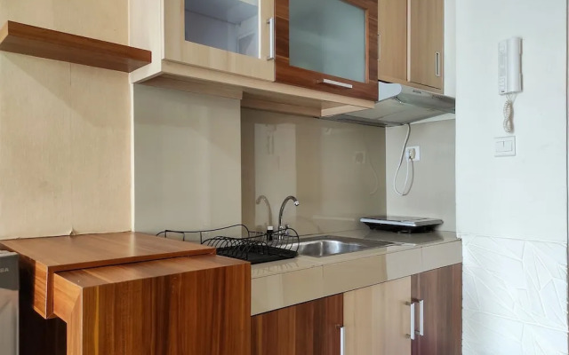 Elegant and Comfy 1BR at Vida View Makasar Apartment