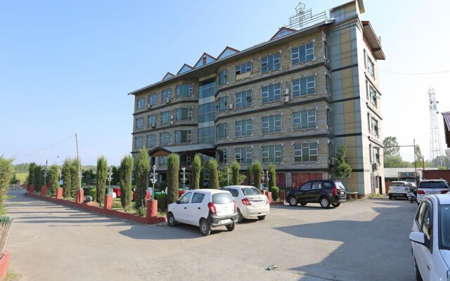 OYO 6409 Hotel Silver Star