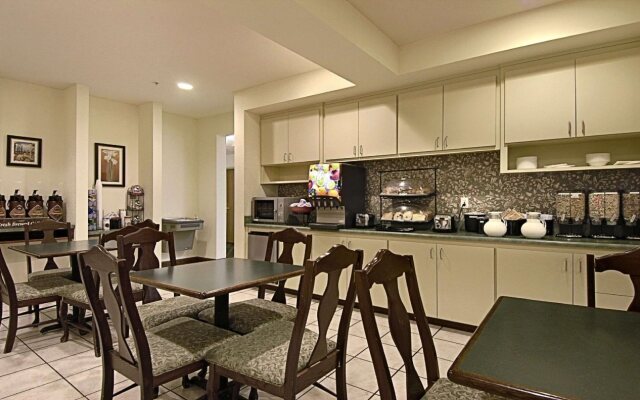 Holiday Inn Express Redding North by IHG