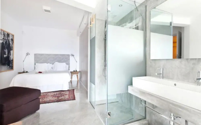 Holiday Home With Private Jacuzzi