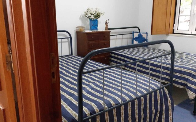 Assafarge-2bedroom-1bathroom-garden