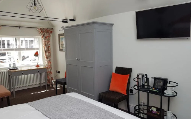 Gilbey's Bar & Restaurant