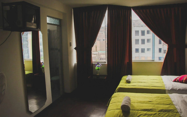 Tupac Hostel - Lima Airport