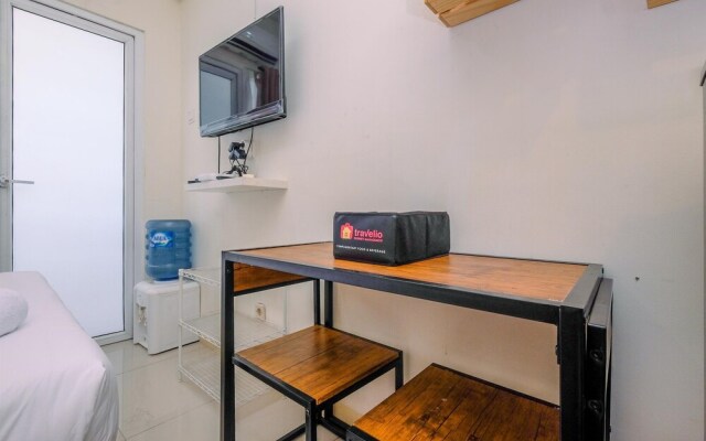 Modern And Stylish Studio At Green Pramuka Apartment