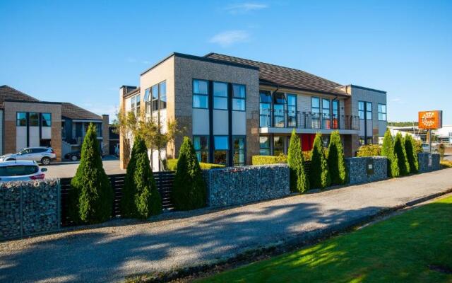 Coleraine Suites & Apartments