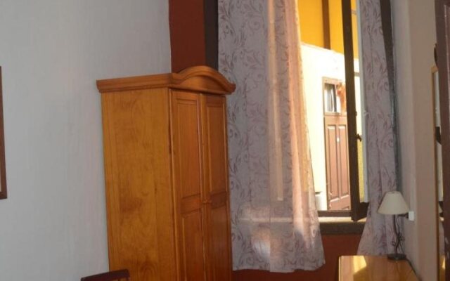 Pensión Cejas