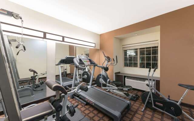 Microtel Inn and Suites Eagle Pass