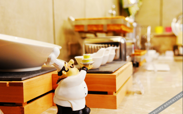 James Joyce Coffetel (Wuhan Jianghan Road Liuduqiao Metro Station)