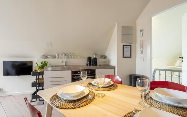 The Suit Duplex Apartment