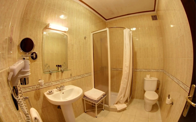 Amani Hotel Suites & Spa