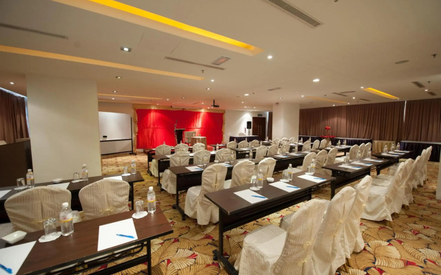 Gaya Centre Hotel
