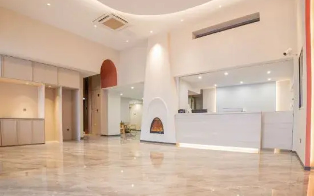 Mr. Zheng's Jingyang Hotel (Huanggang Wanda Plaza Branch)