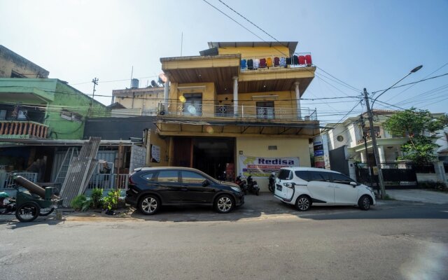OYO 93987 Suropati 2 Guest House