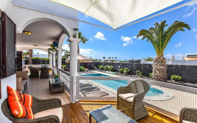 Villa Del Sol - LH133 By Villas Now Ltd
