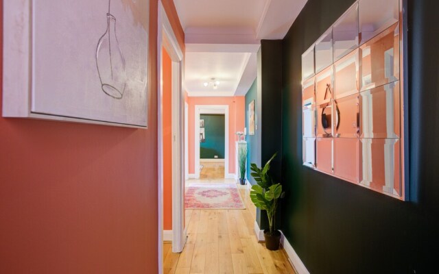 Hyde Park Private Family Apartments