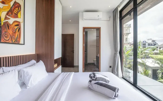 Exquisite 5BR Canggu Villa Steps From the Beach