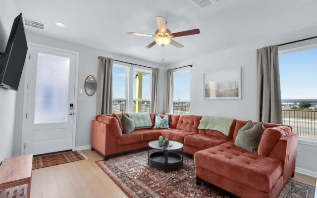 Cactus Blossom Bungalow