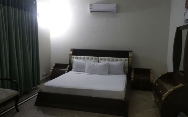 Executive Galaxy Guest House