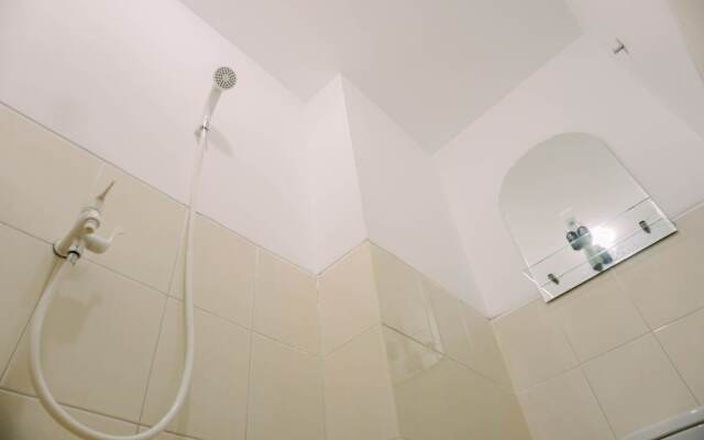 Cozy Stay Studio At Urbantown Serpong Apartment