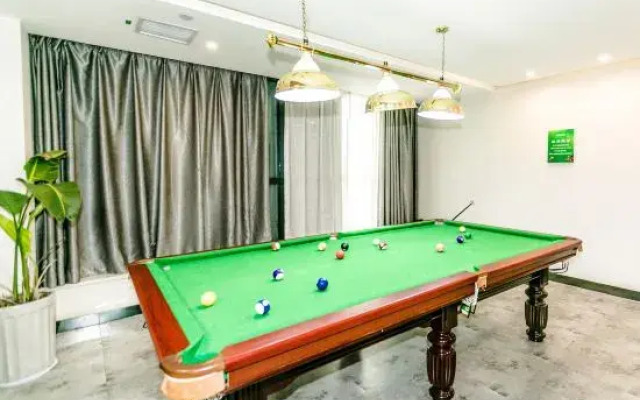 Elong R.YUN Hotel (Xuchang Pangdonglai Angel City)