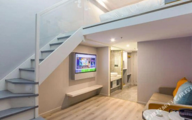 Ibis Styles Hotel (Kunming High-tech Zone Wuyue Plaza)