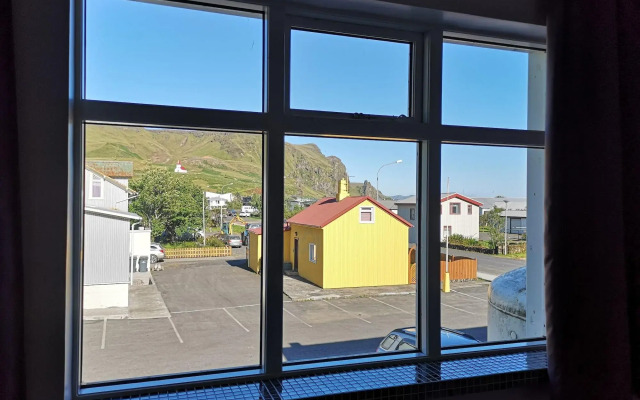 Puffin Hotel Vik