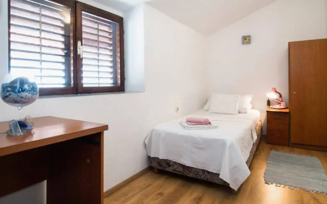 Split Accommodation