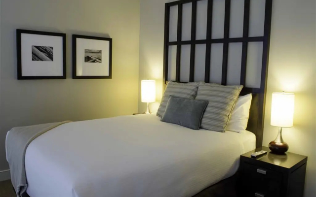 The Oswego Hotel