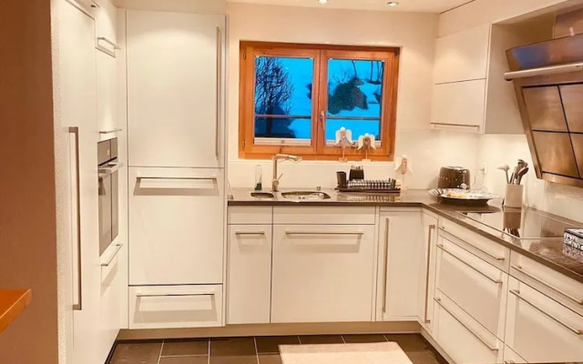 Modern 3 Br Duplex With Huge Panoramic Alps Views