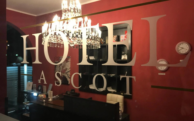 Ascot Hotel