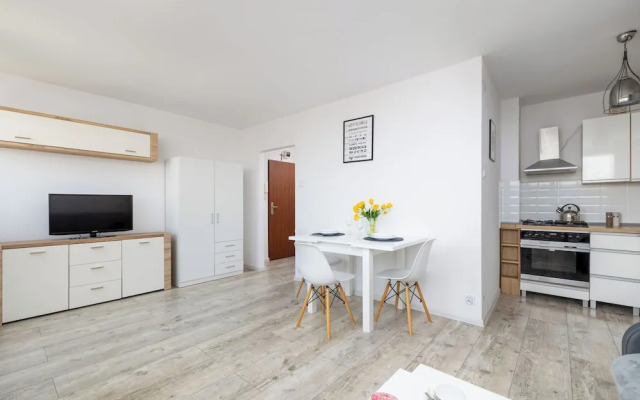 Charming Studio for 2 by Renters