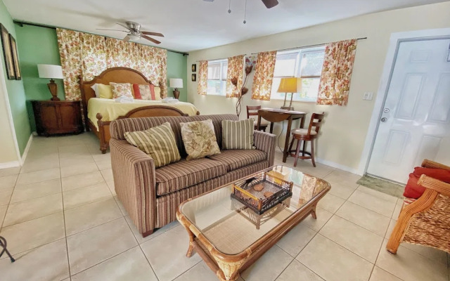 BeachTrail Lodging