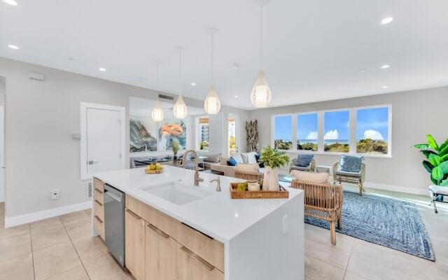 The Upper Deck in Siesta Key