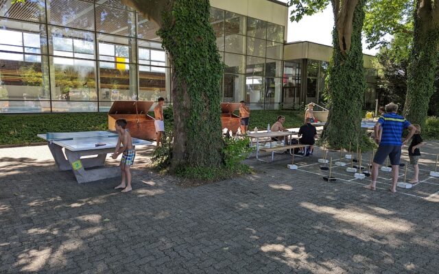 Evi's Home Hotel & Apartments