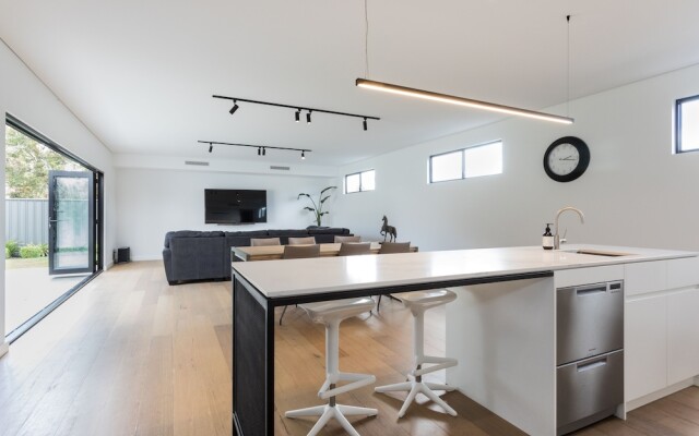 Bluff Street Home by the BnB Collection