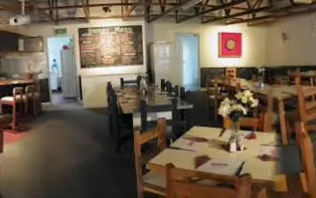 Bronco Motor Inn