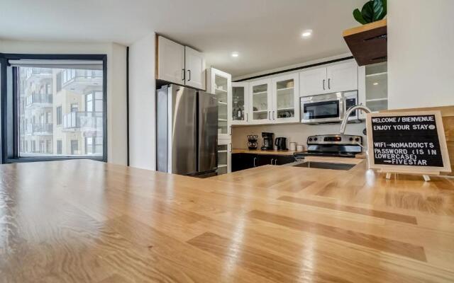 Central Condo By Gatineau Park & Universite Quebec