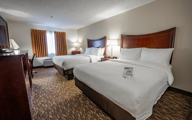 Christopher Inn and Suites