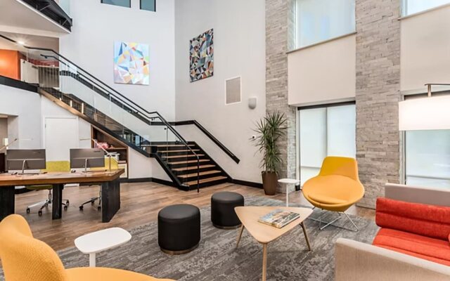 Holiday Inn Columbus by IHG