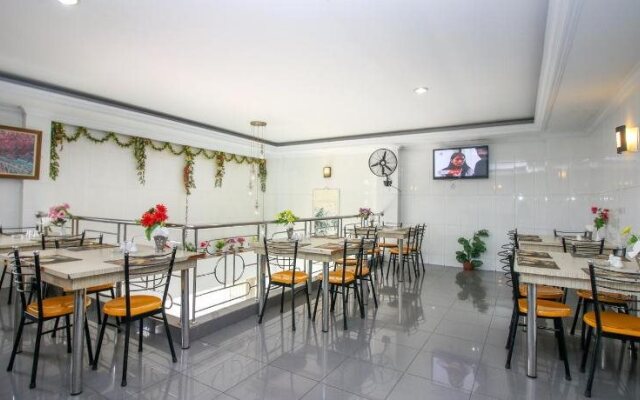Mustika Sari Hotel by Airy